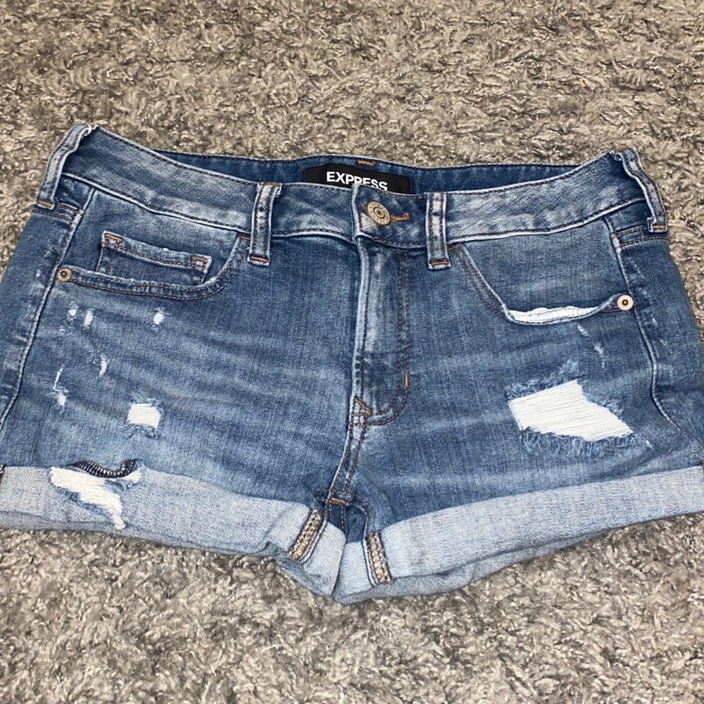 Express low rise size 2 jean shorts